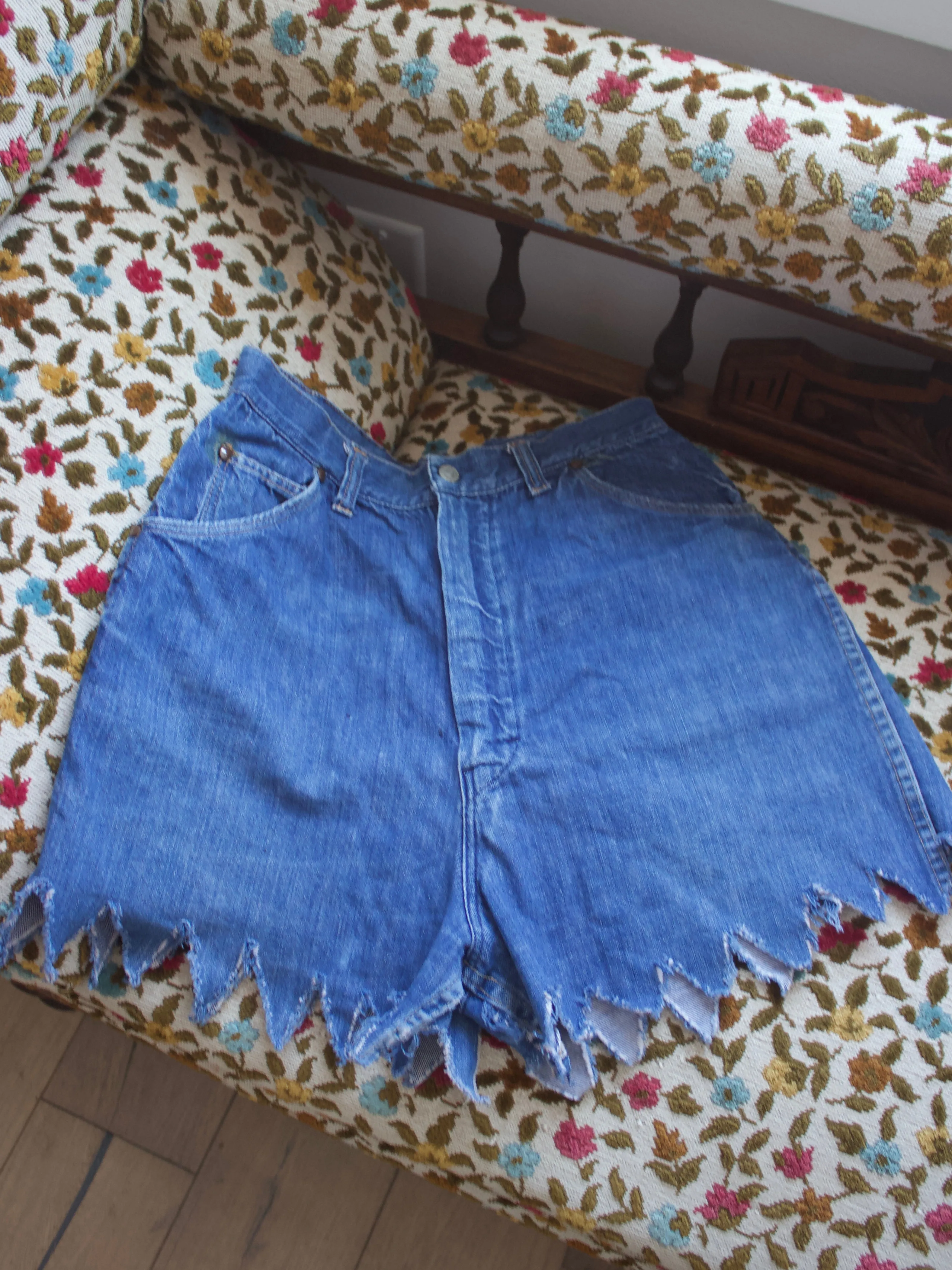 1950s Sawtooth Hem Foremost Cut Off's