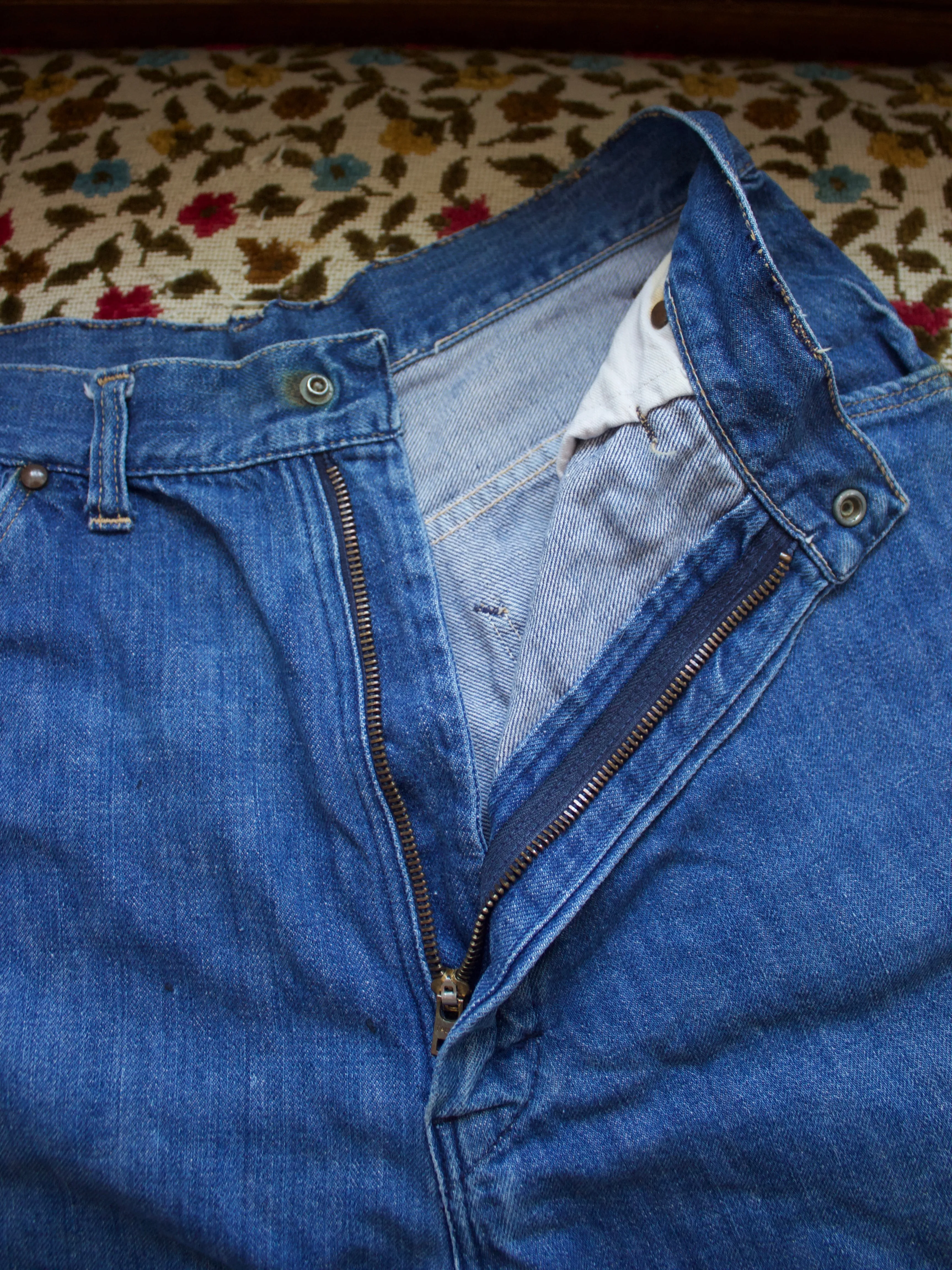 1950s Sawtooth Hem Foremost Cut Off's