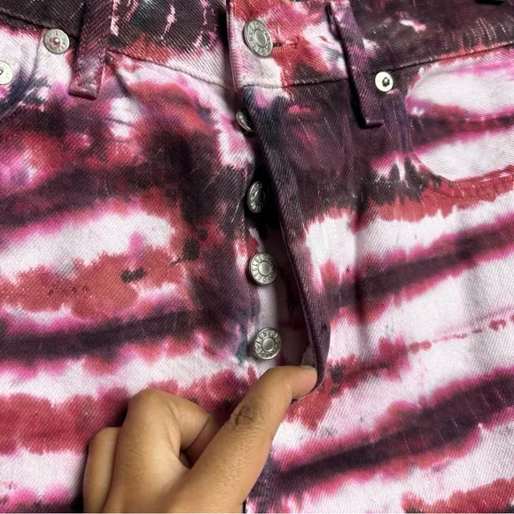 AGOLDE Parker Cutoff Tie-Dye Denim Shorts in Envision