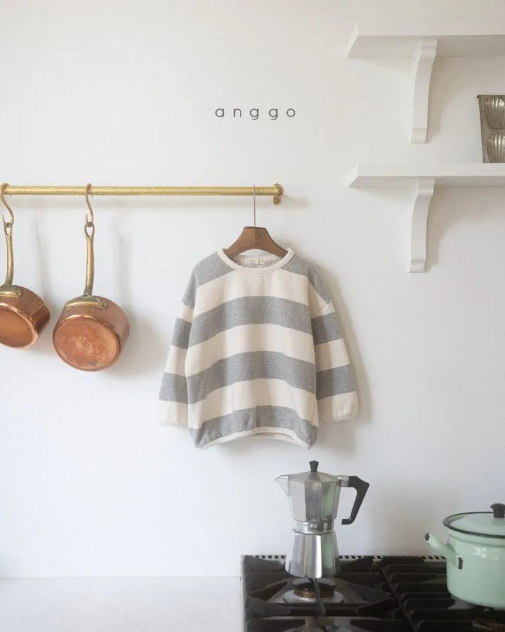 Anggo Sweatshirts (2 Colours)