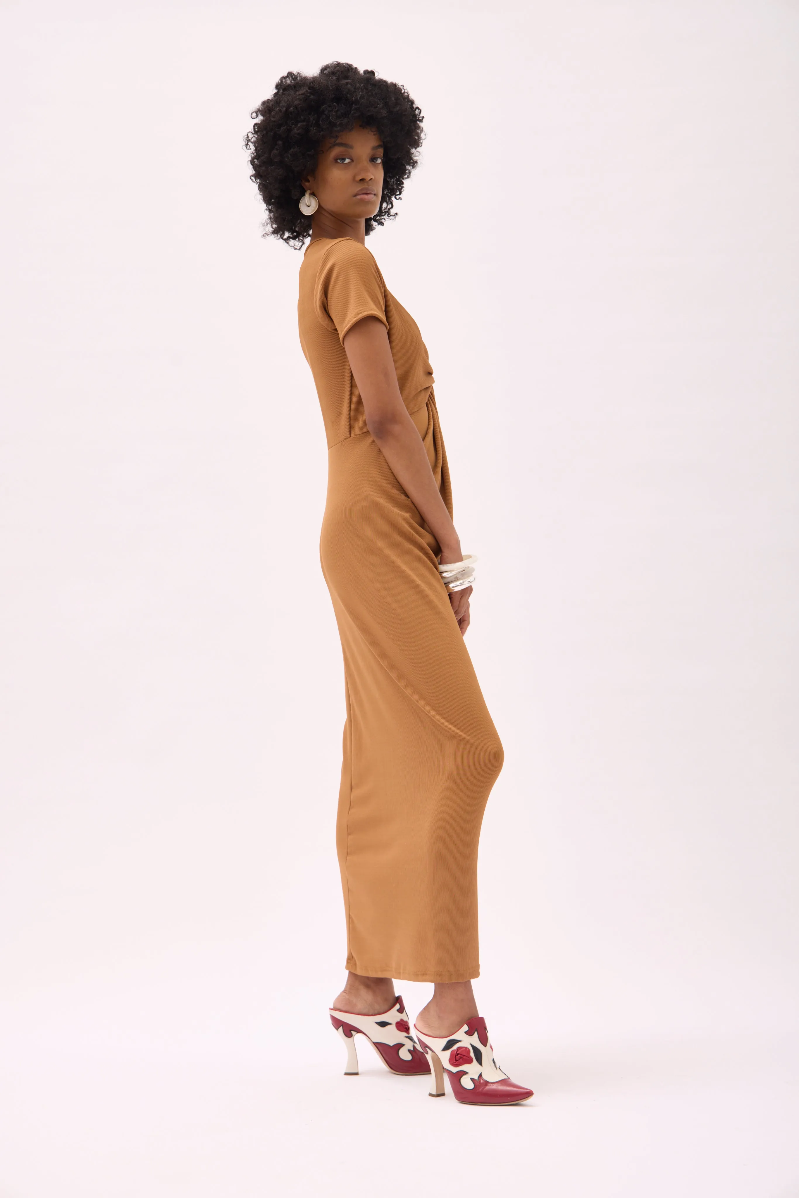 ARCHY TWISTED T-SHIRT DRESS - TAN