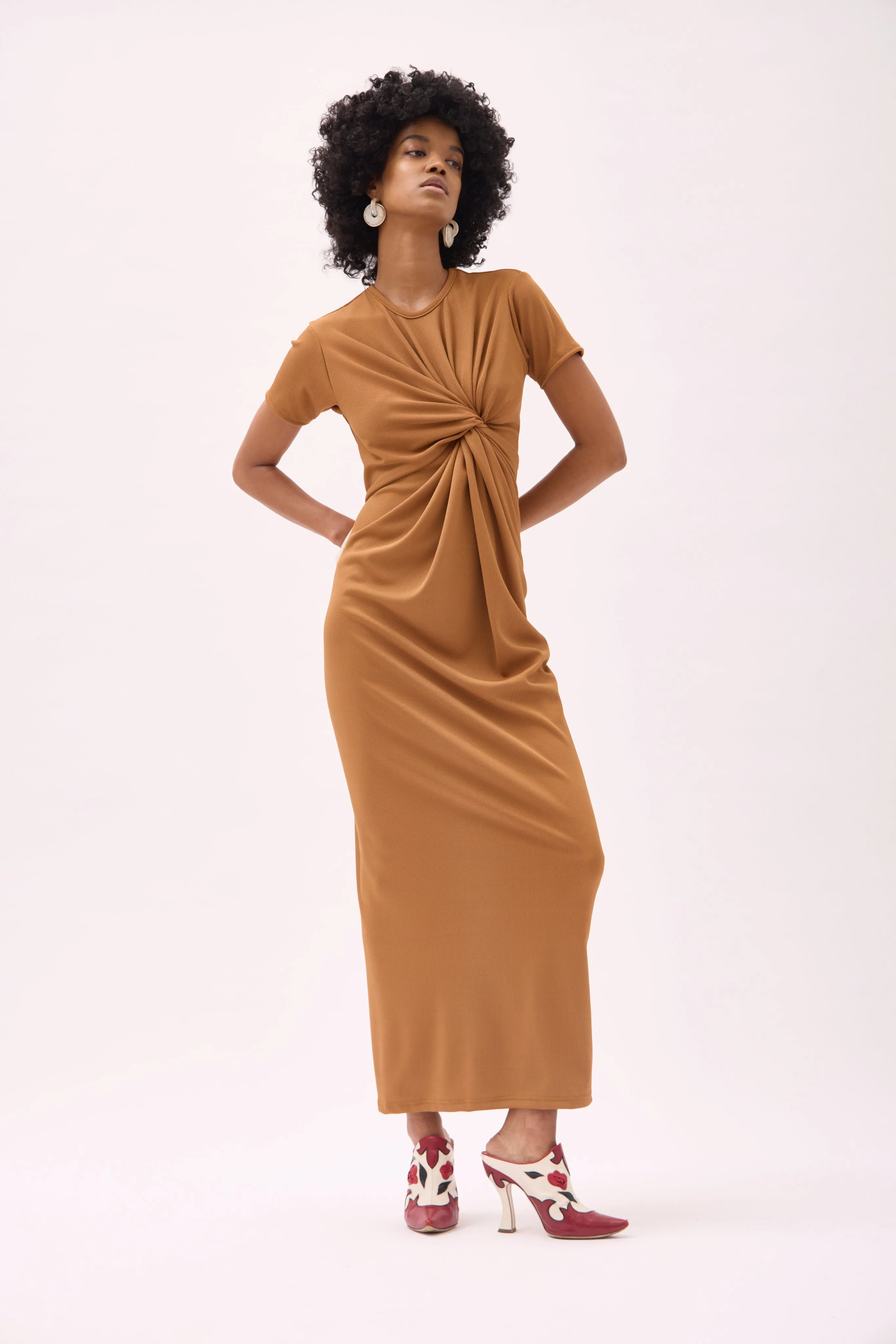 ARCHY TWISTED T-SHIRT DRESS - TAN