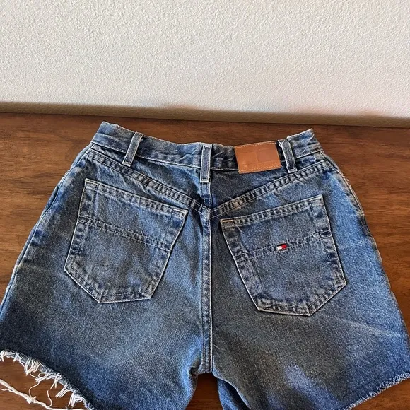 Authentic Tommy Hilfiger Jean Shorts Dark Wash Size 2 Great Condition