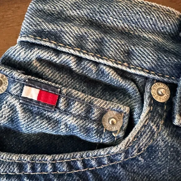 Authentic Tommy Hilfiger Jean Shorts Dark Wash Size 2 Great Condition