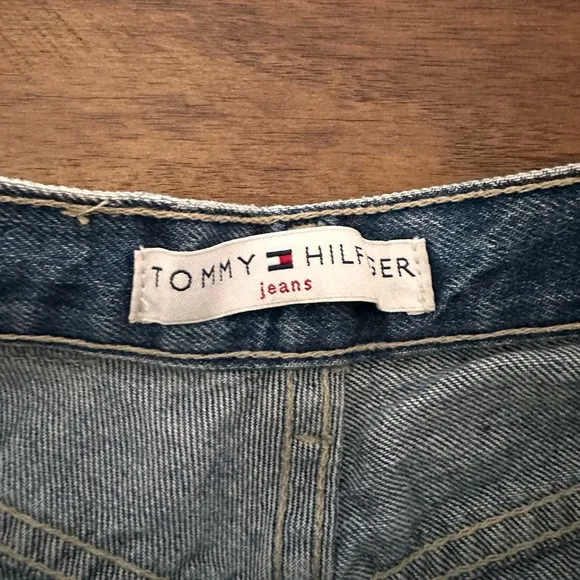 Authentic Tommy Hilfiger Jean Shorts Dark Wash Size 2 Great Condition