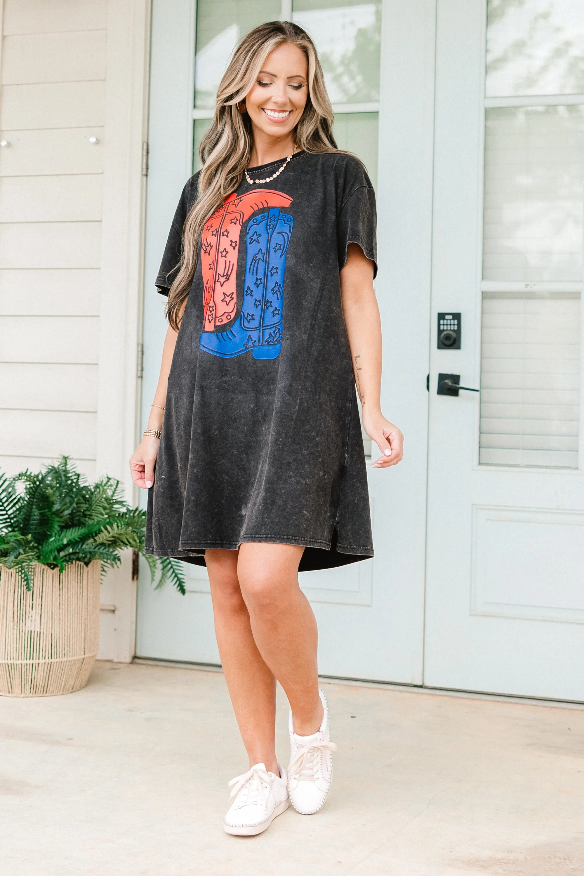 Boot Scootin Cowgirl T-Shirt Dress, Black