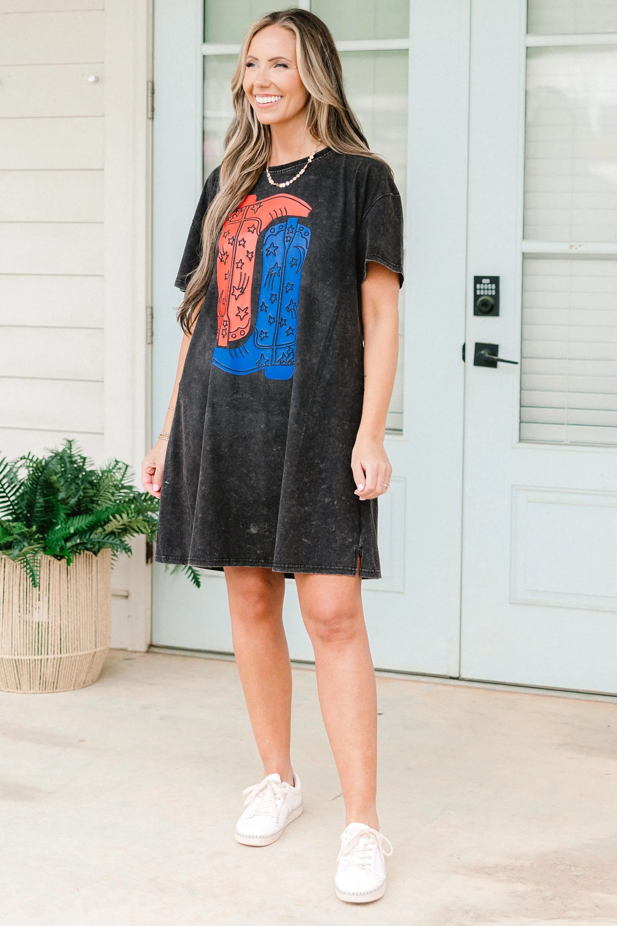 Boot Scootin Cowgirl T-Shirt Dress, Black