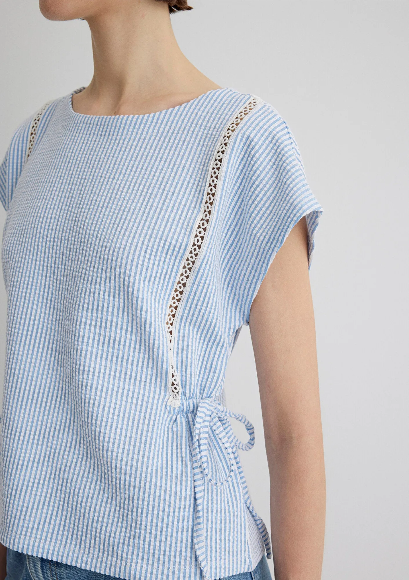 Bow Detailed Striped Blue Top