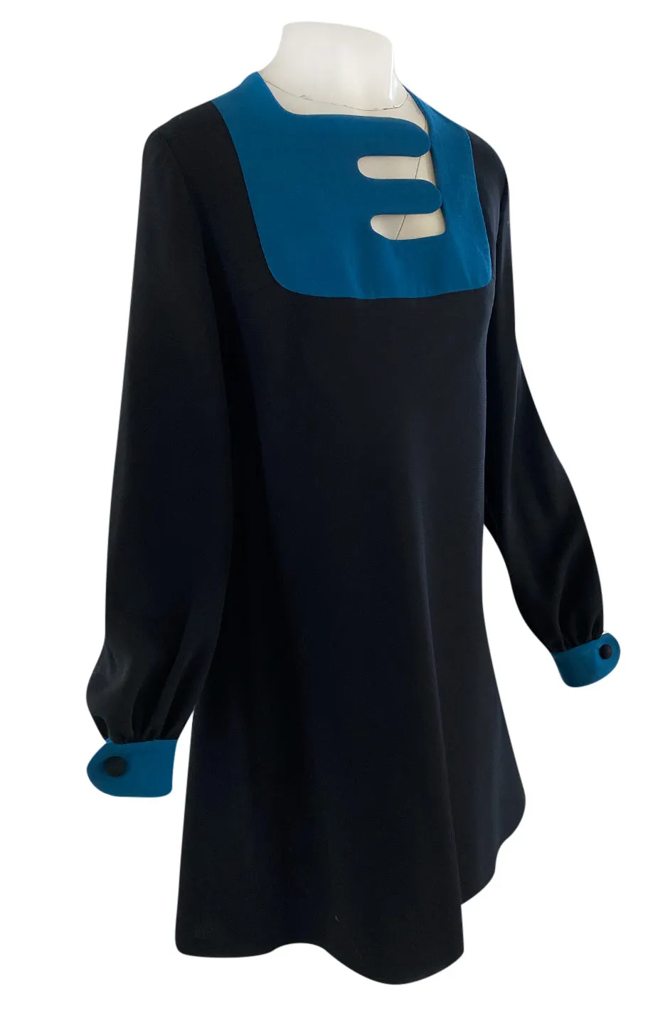 c.1967 Pierre Cardin ‘Cosmocorps’ Collection Cut Out Blue Neckline on Black Wool Dress