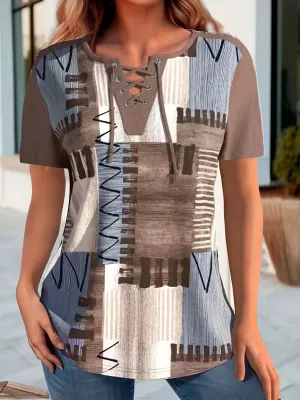 Cesarea® | Stylish V-Neck T-Shirt With Geometric Print