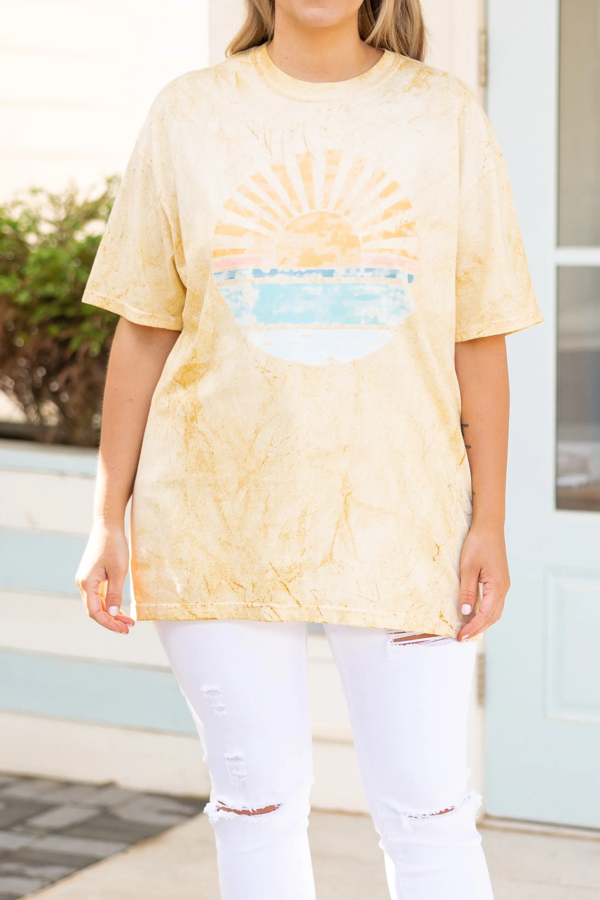 Comfort Colors: Coastal Daydreams Tee, Citrine