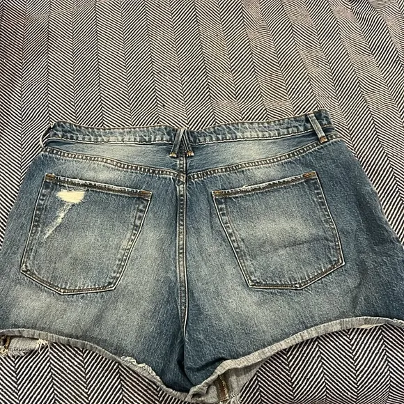 Good American Denim Shorts