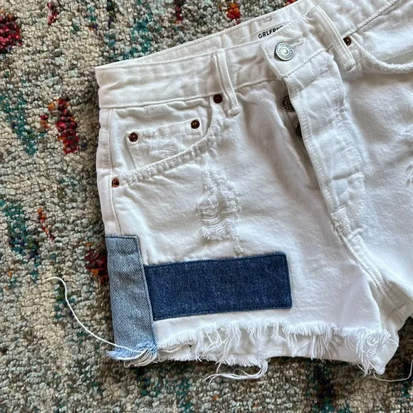 GRLFRND &quot;Cindy&quot; High Rise White Denim Shorts Size 24