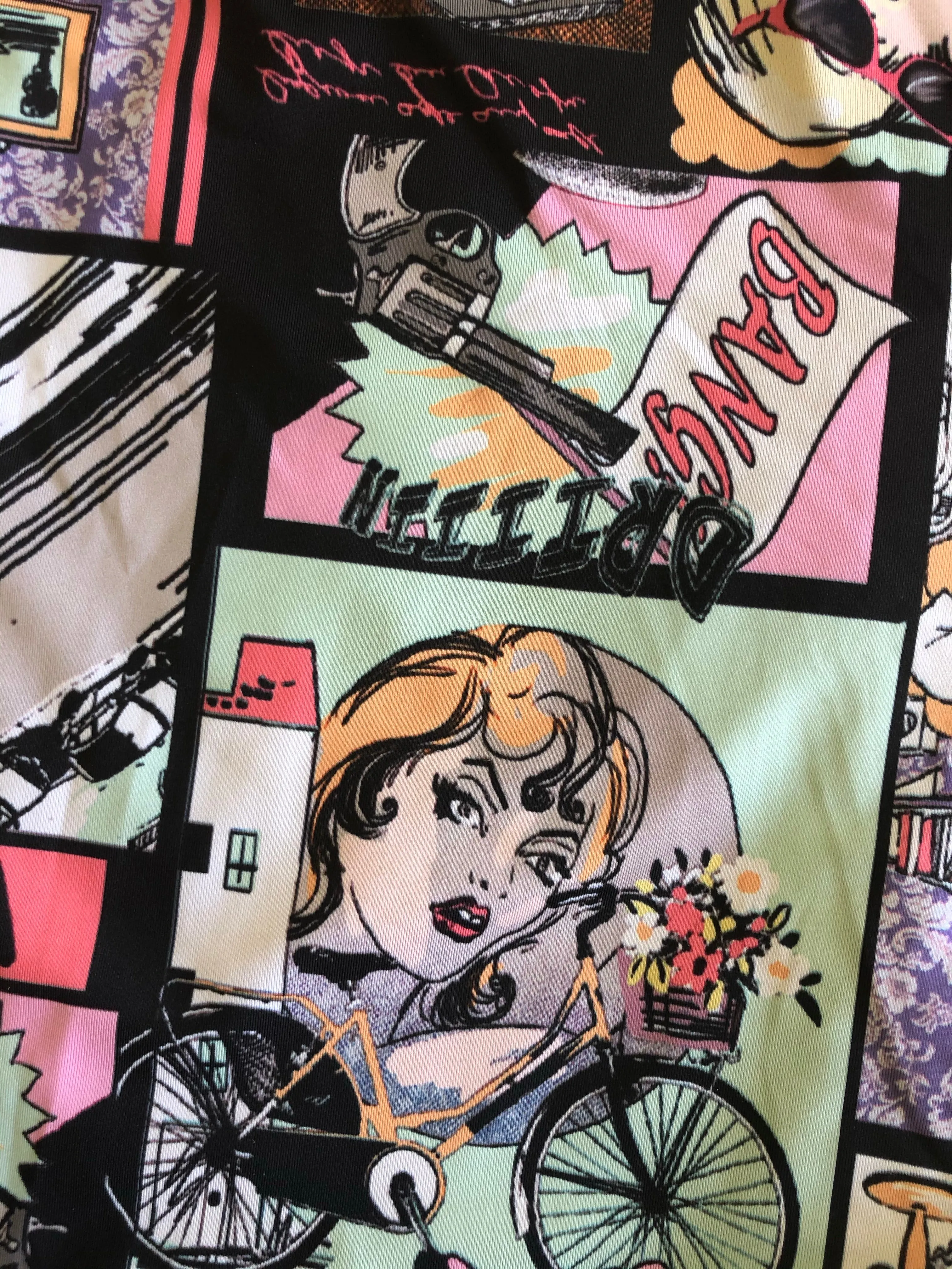 HOODIE COMIC CON/ SOLID BLACK