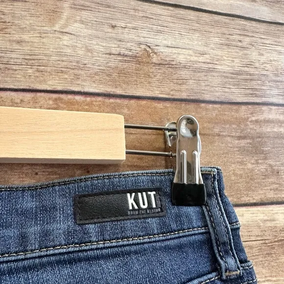 Kut From The Kloth Shorts Women’s Size 2 Gidget Fray Denim Cutoff NWT