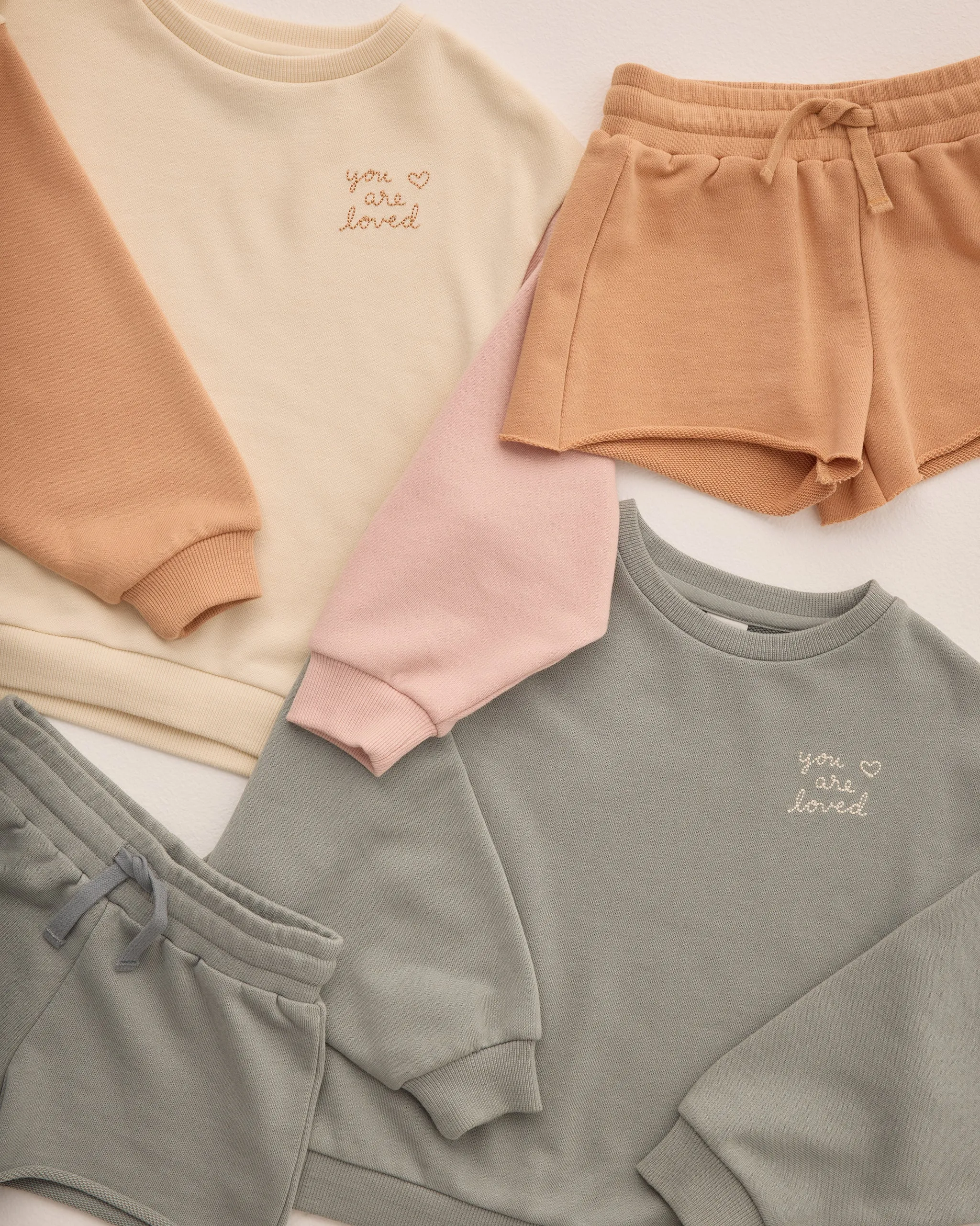 Legend Sweatshirt || Color Block