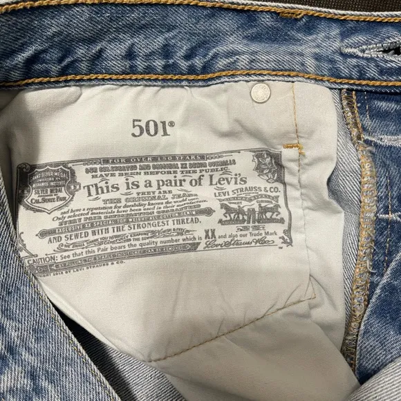 Levi 501 high waisted denim shorts