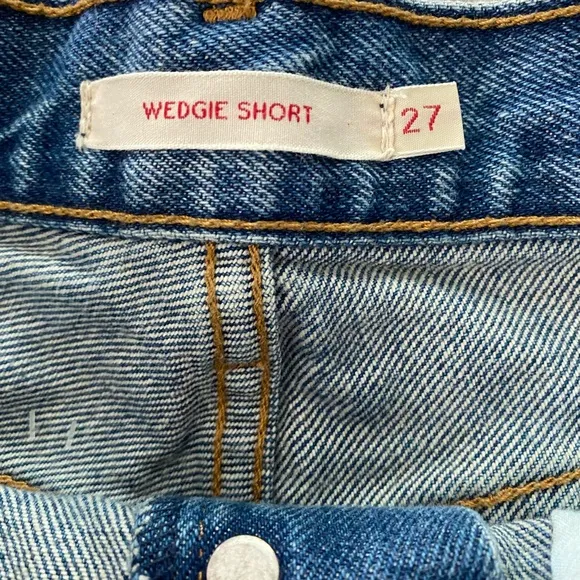 Levi’s Mid-High Waisted Distressed Shorts, W27
