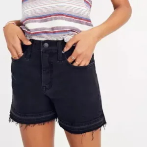 Madewell High-Rise Denim Shorts in Clint Wash: Drop-Hem Edition Black Shorts 25