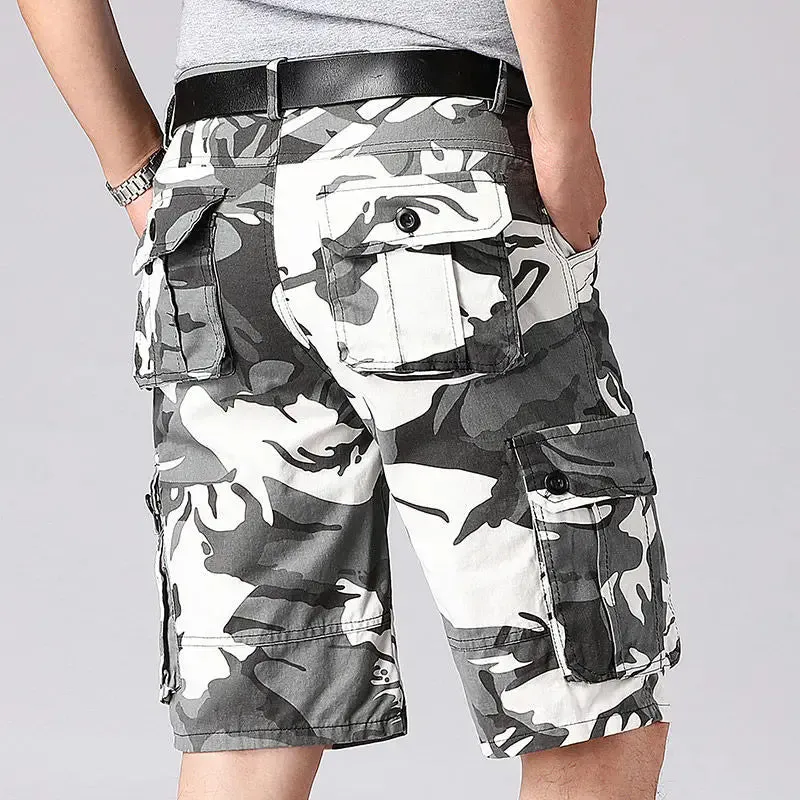 Militärische Cargo Shorts mit Tarnmuster
