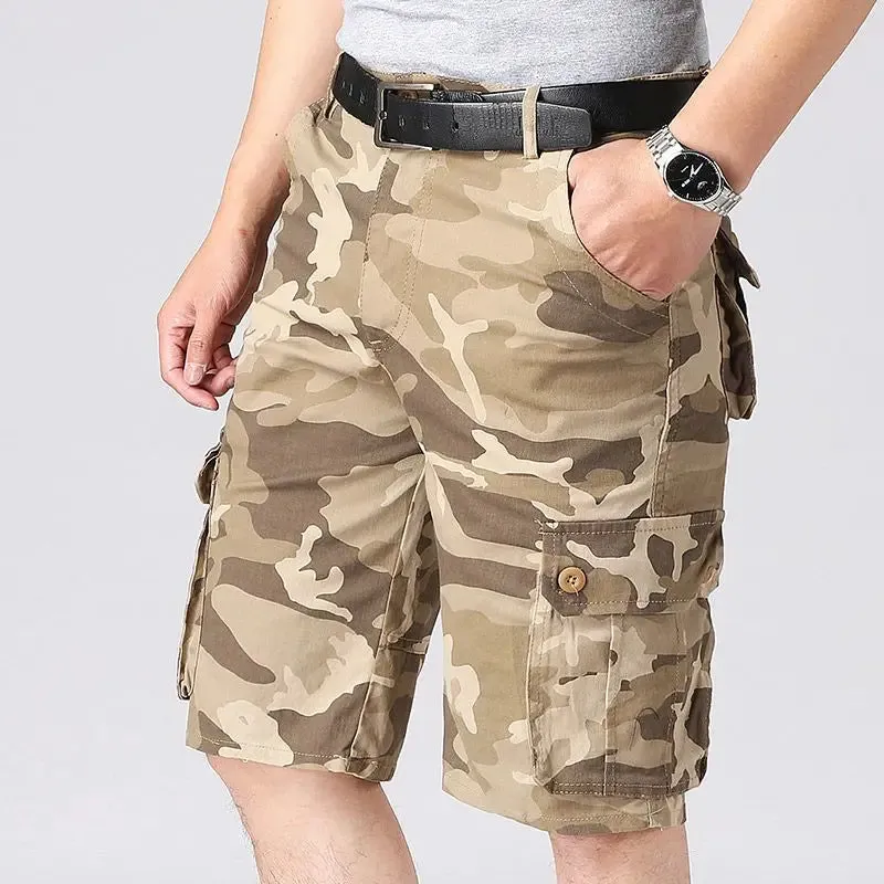 Militärische Cargo Shorts mit Tarnmuster