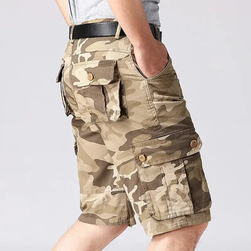 Militärische Cargo Shorts mit Tarnmuster
