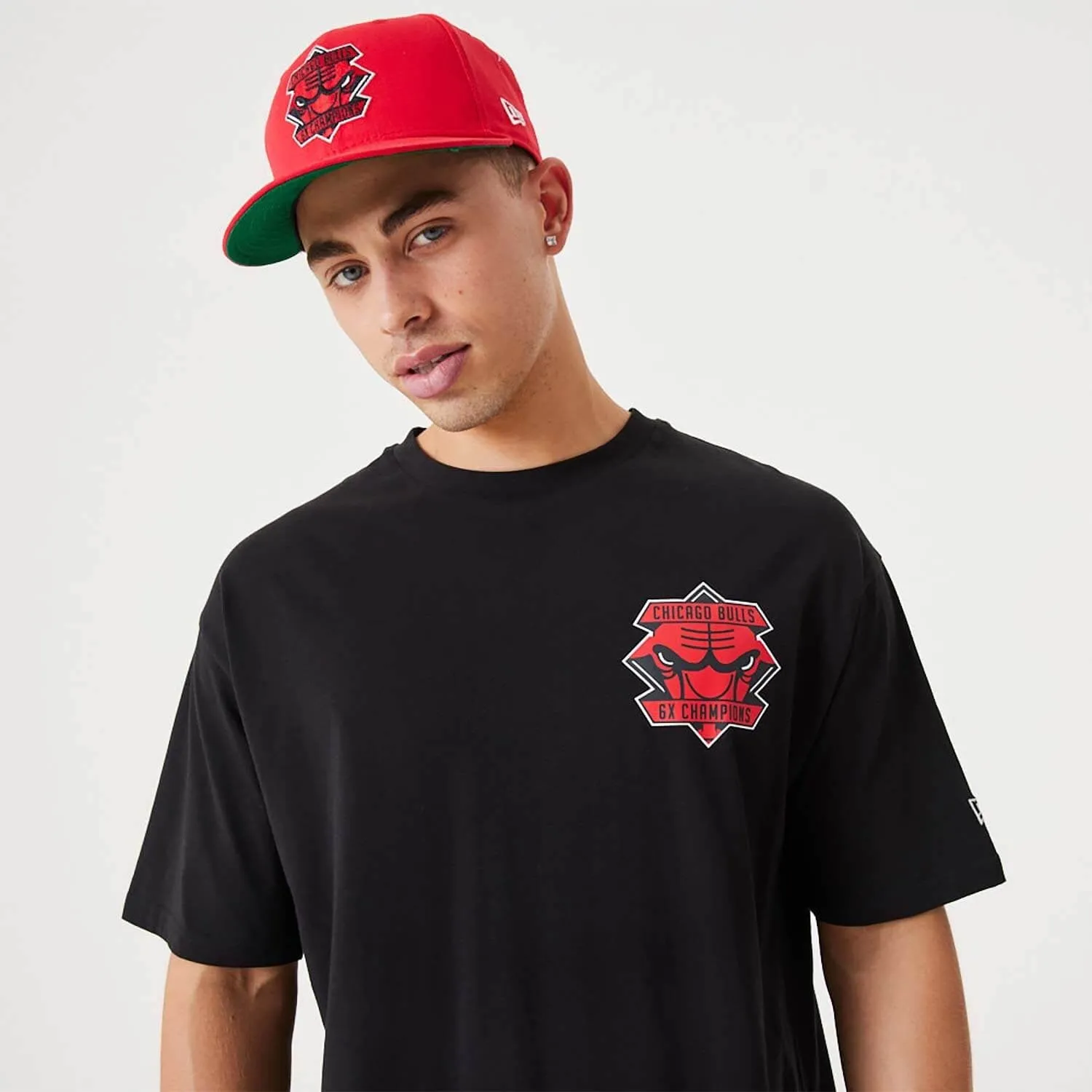 NEW ERA Chicago Bulls NBA Championship Black Oversized T-Shirt Black