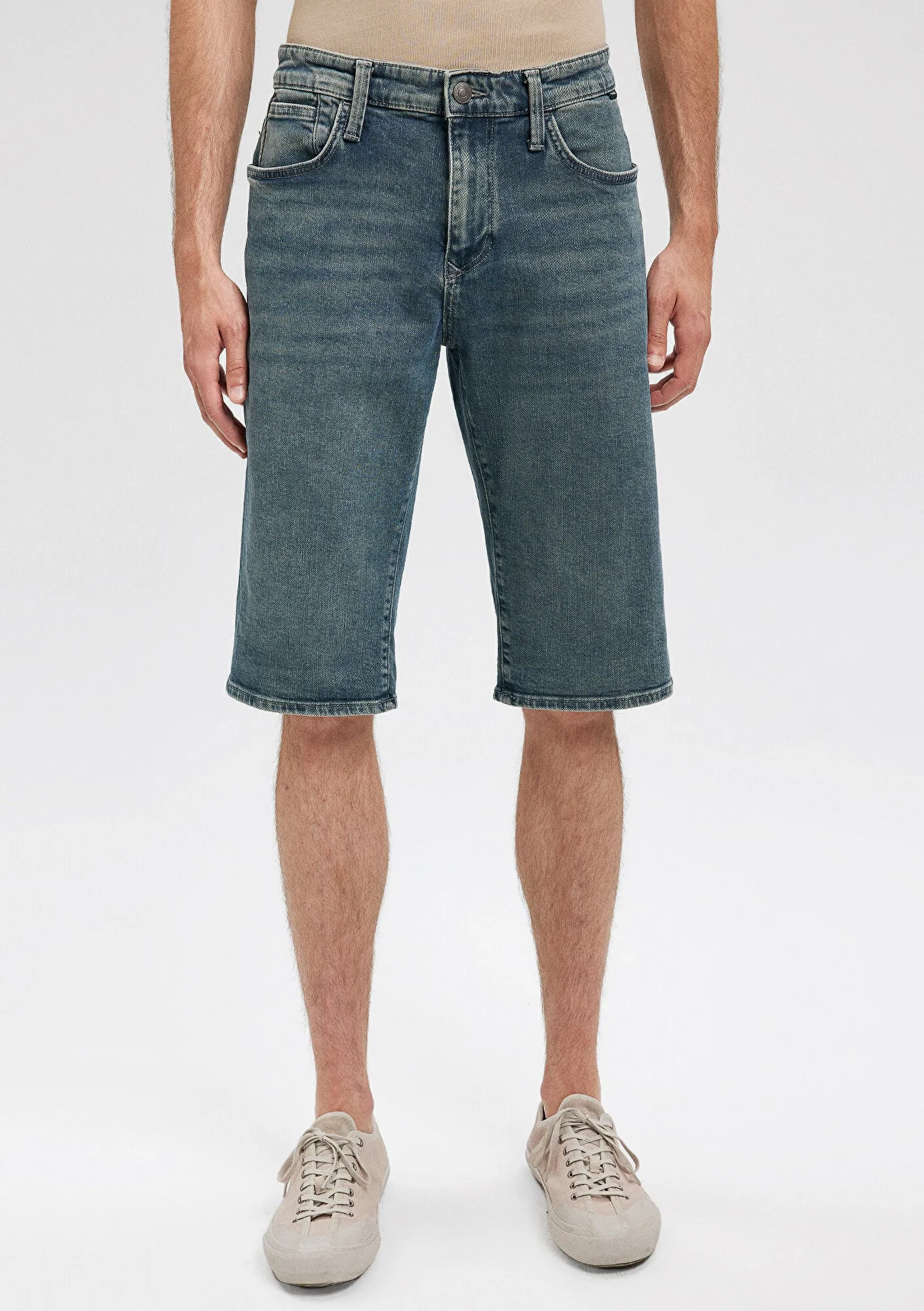 Nicholas Foggy Shaded Mavi Black Jean Shorts