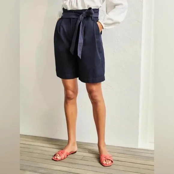 NWT Boden Paperbag High Waisted Linen Blend Shorts in Navy size 10
