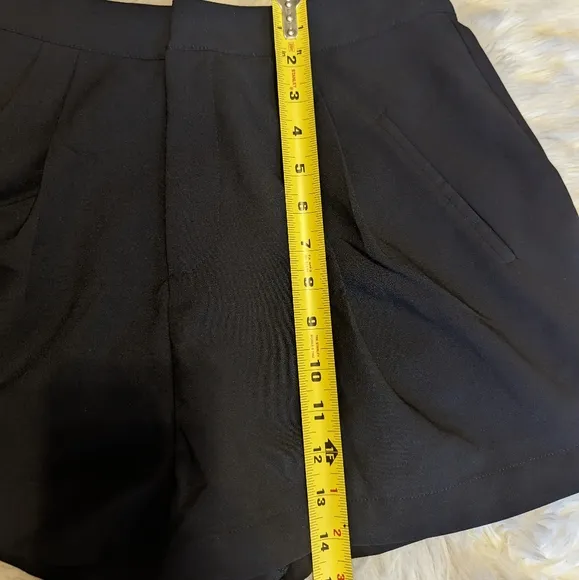 NWT Lovers and Friends Kind of Love Short in Black