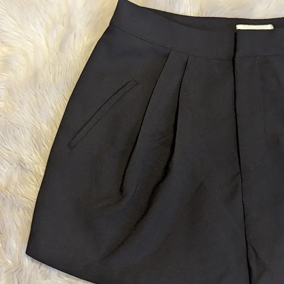 NWT Lovers and Friends Kind of Love Short in Black