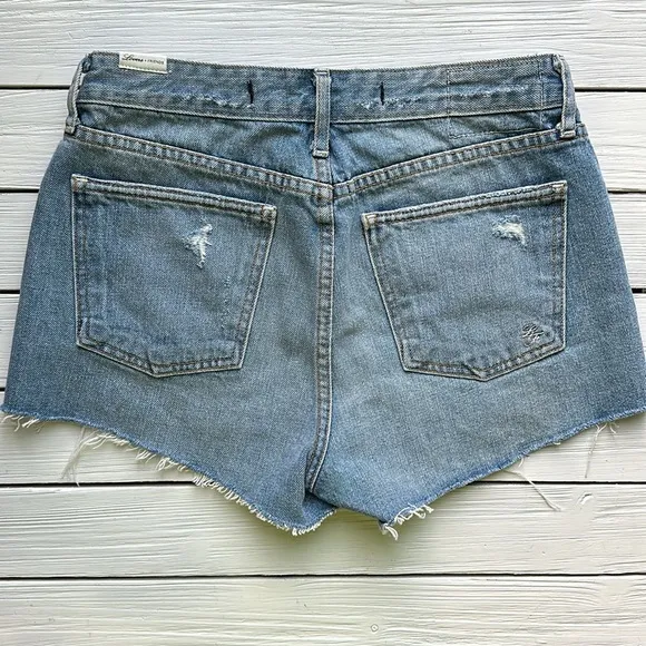 NWT Lovers   Friends High Waisted Jack Shorts in Westerly Wash size 26