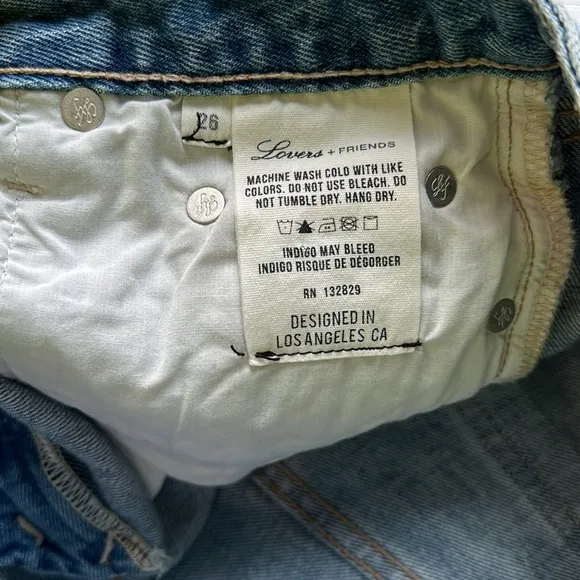 NWT Lovers   Friends High Waisted Jack Shorts in Westerly Wash size 26