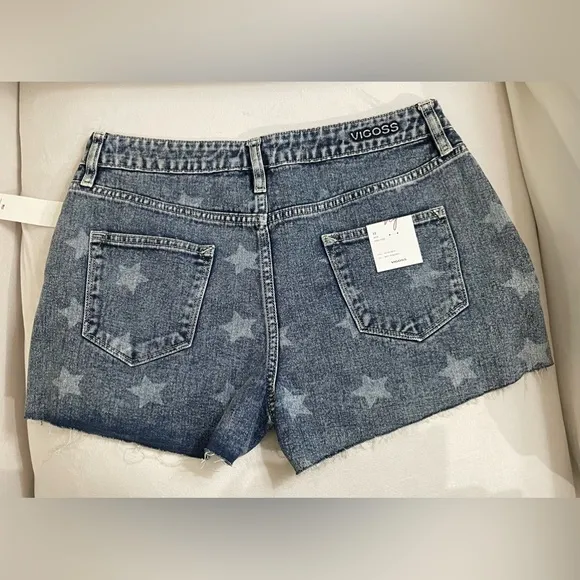 NWT Vigoss® Stars ACE 3&quot; High Rise Denim Shorts | Size 30 Raw Hem