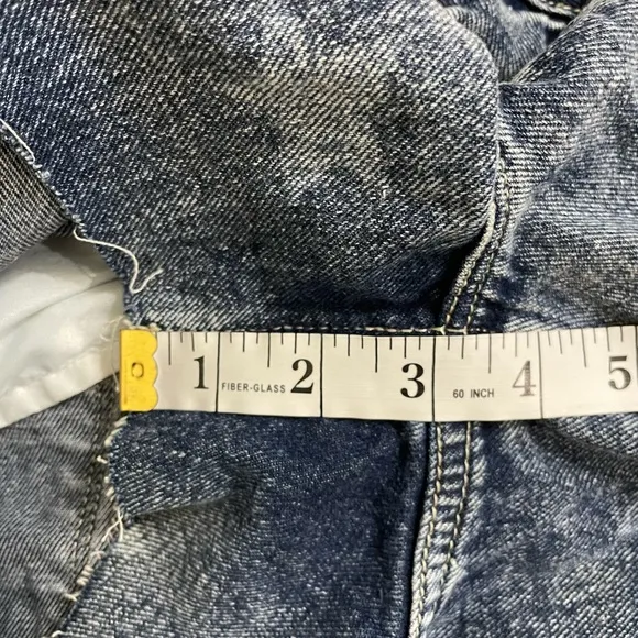 NWT Vigoss® Stars ACE 3&quot; High Rise Denim Shorts | Size 30 Raw Hem