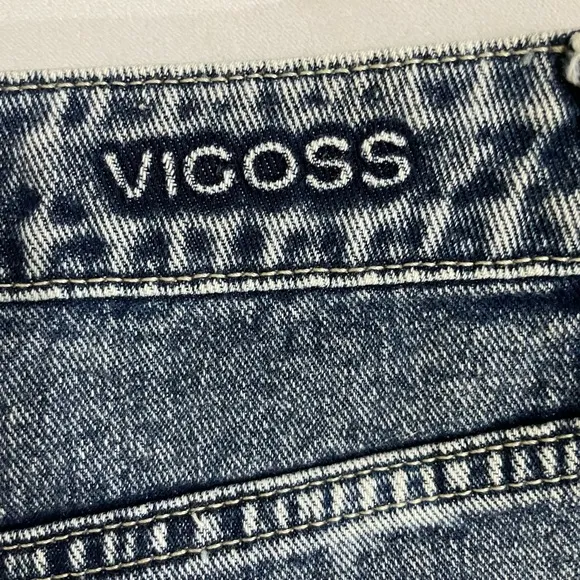NWT Vigoss® Stars ACE 3&quot; High Rise Denim Shorts | Size 30 Raw Hem