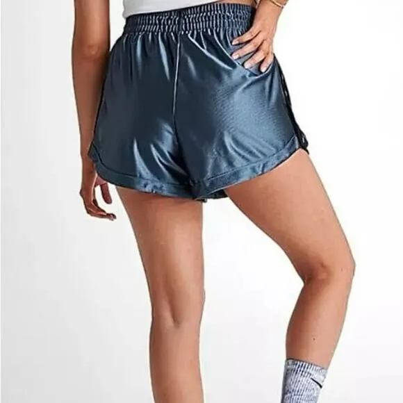 NWT Women's Nike Sportswear Circa 96 High-Waisted Breakaway Shorts Blue Size L