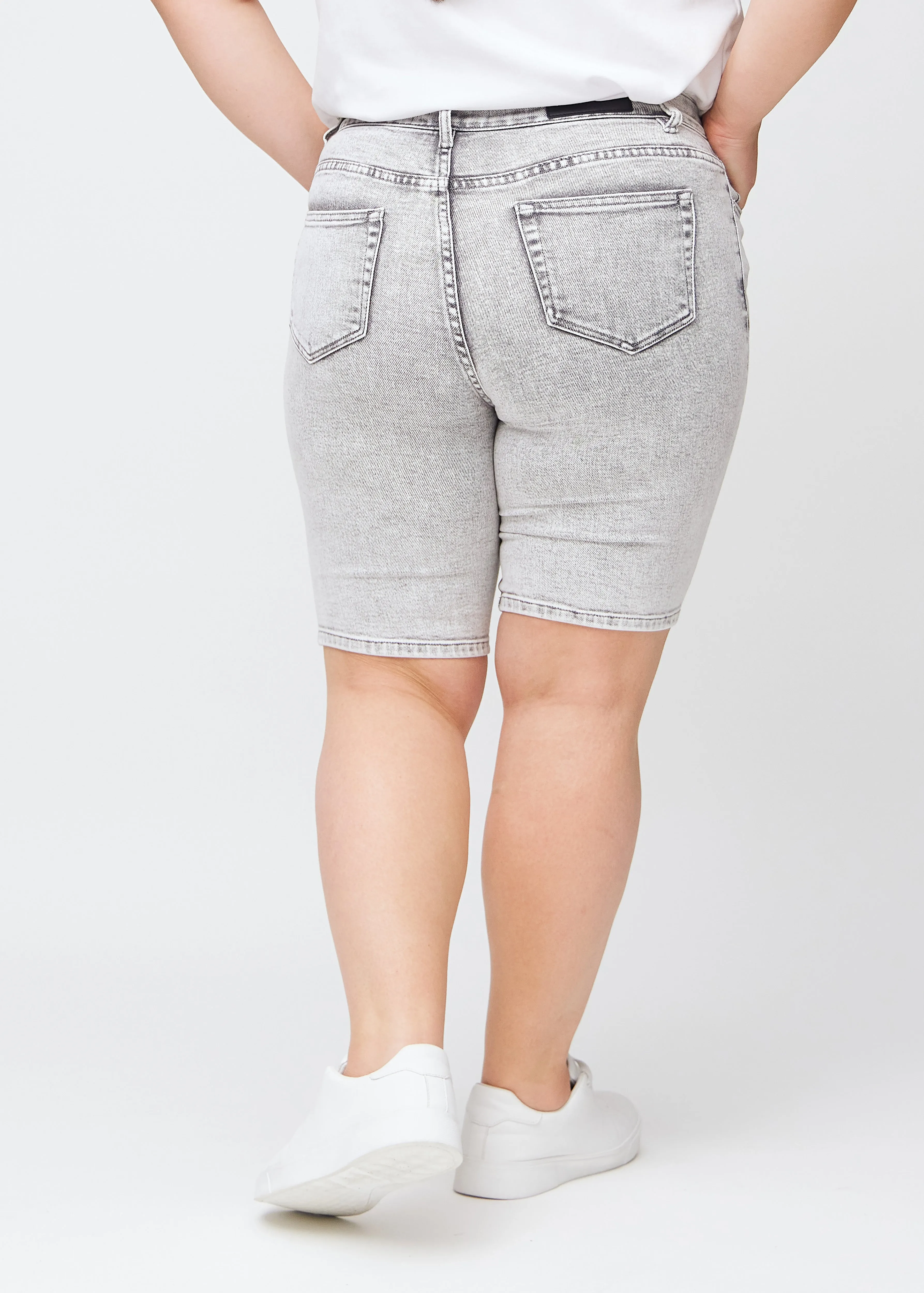 Perfect Shorts - Middle - Skinny - Ashes™