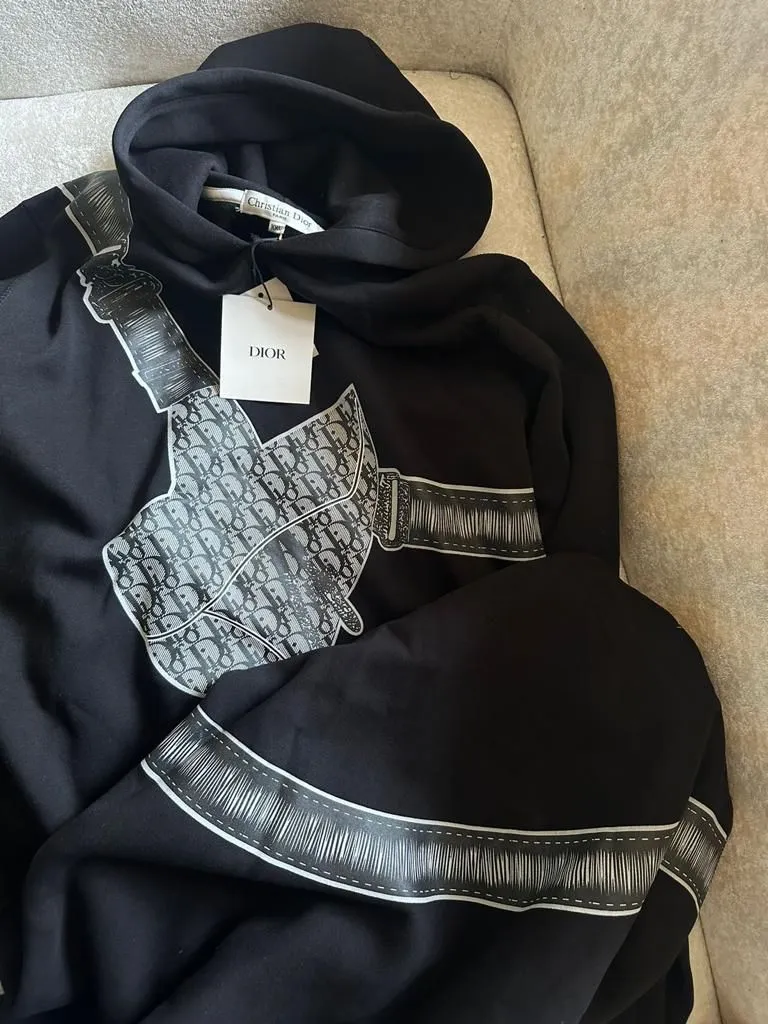 Premium Quality Sweatshirts Available For Men