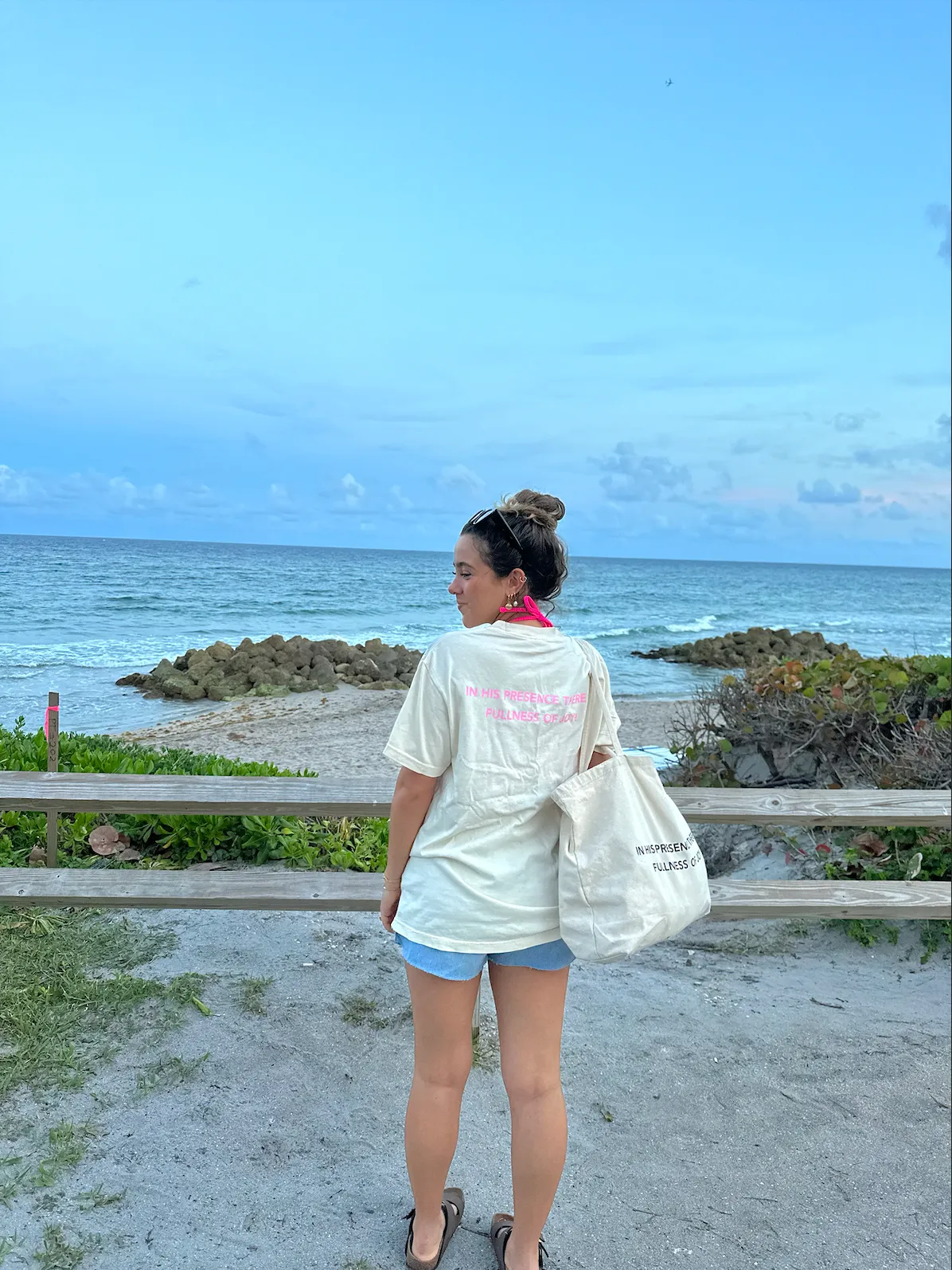 "in His presence there is fullness of joy!" t-shirt