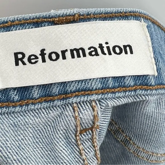Reformation NWT Dixie High Rise Jean Shorts in Skye size 30