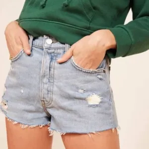 Reformation NWT Dixie High Rise Jean Shorts in Skye size 30