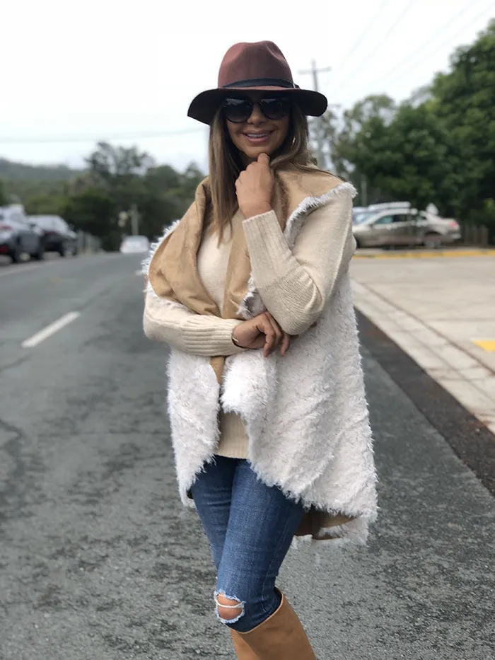Sherpa Vest - Tan