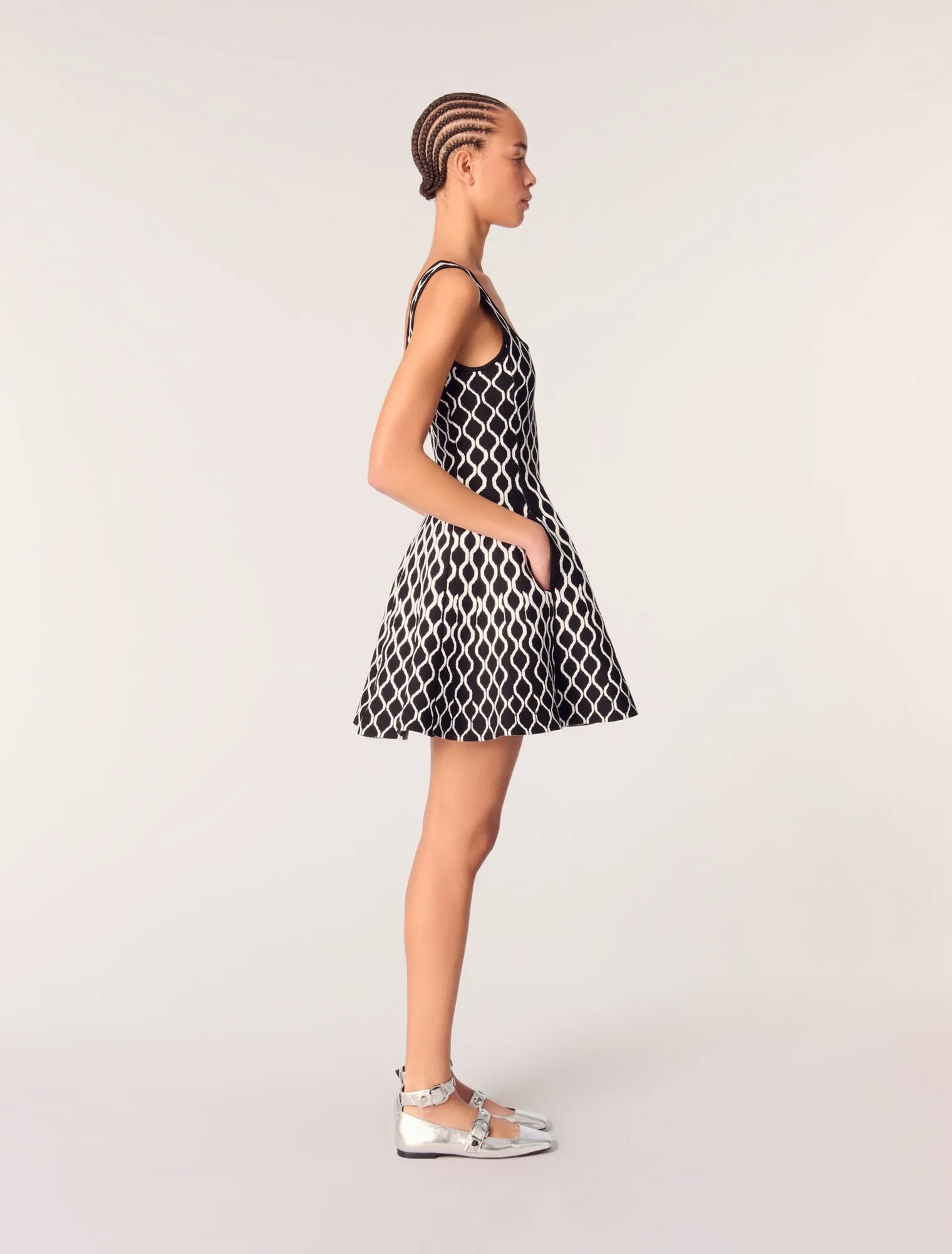 Short patterned knit dress