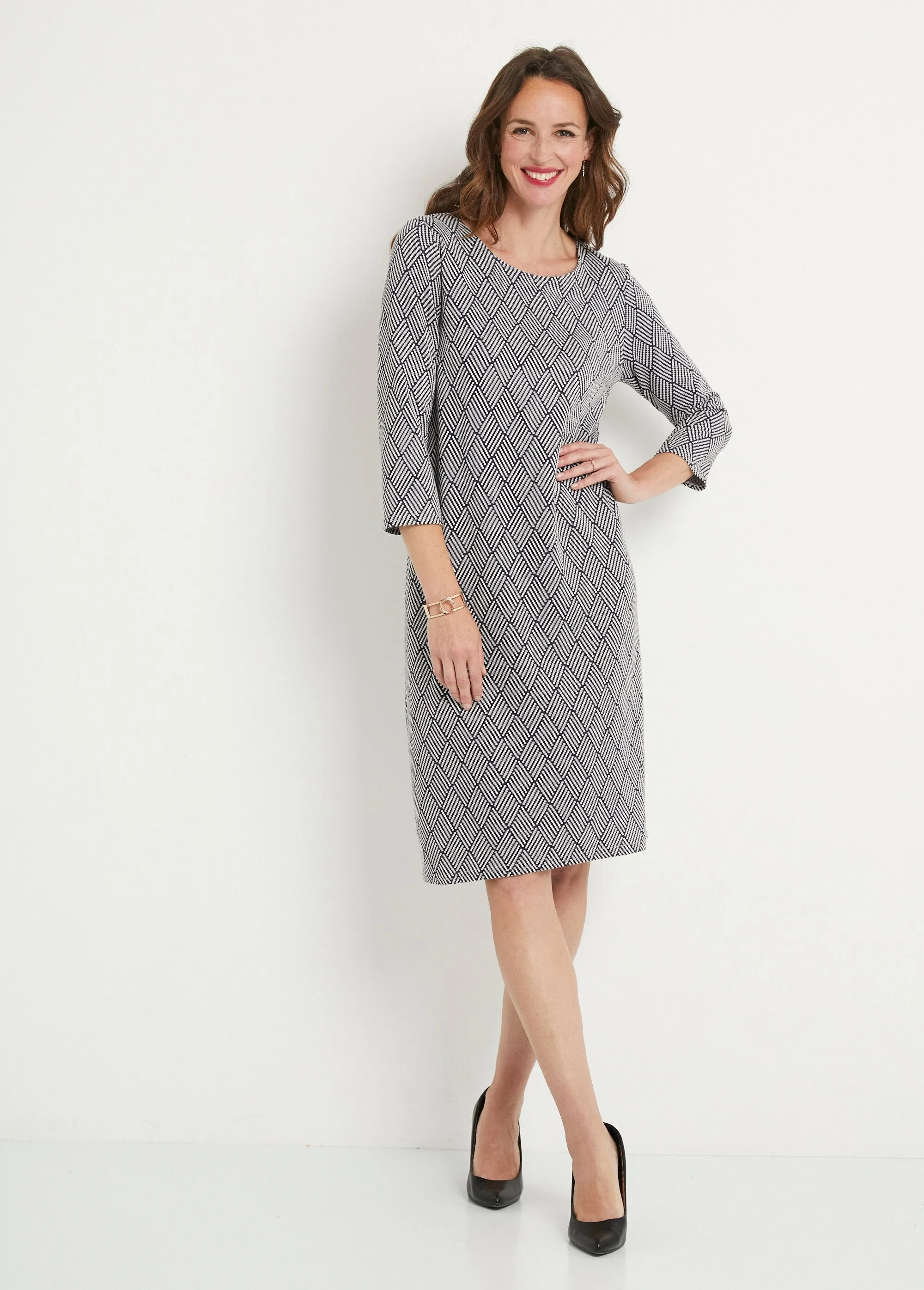 Short straight graphic jacquard dress
