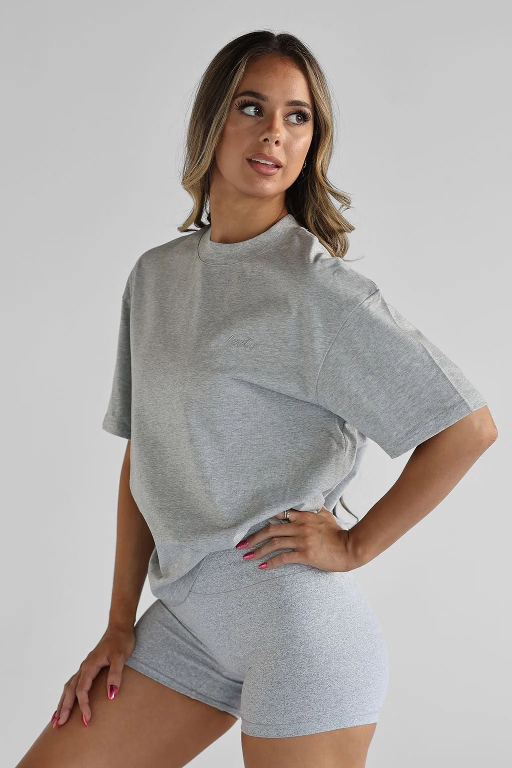 Signature Boyfriend Tee - Heather Grey
