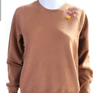 Something Navy Womens Embroidered Crew Neck Sweatshirt Sweatshirts Camel
