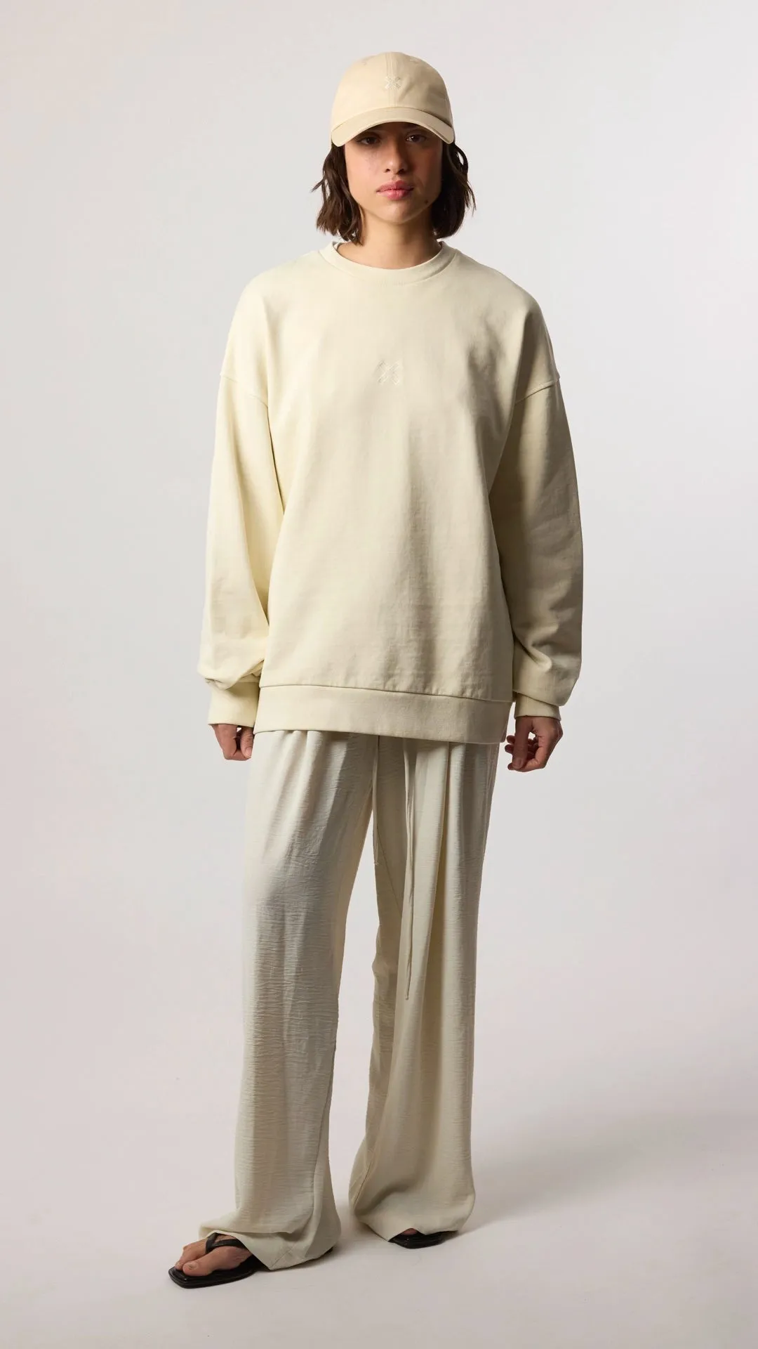 SUDADERA REEF CREMA
