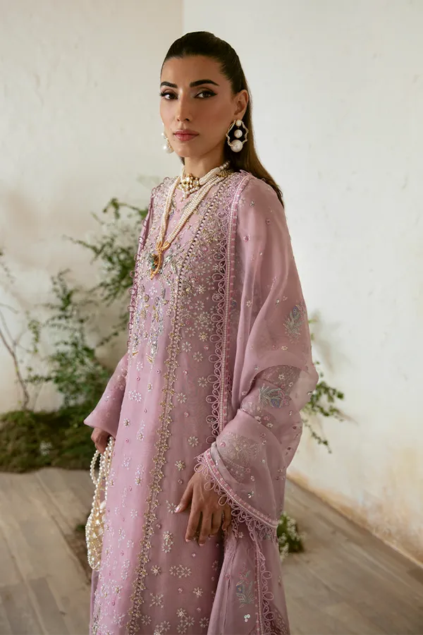 SUFFUSE | FREESHIA RTW '23 | RAHA