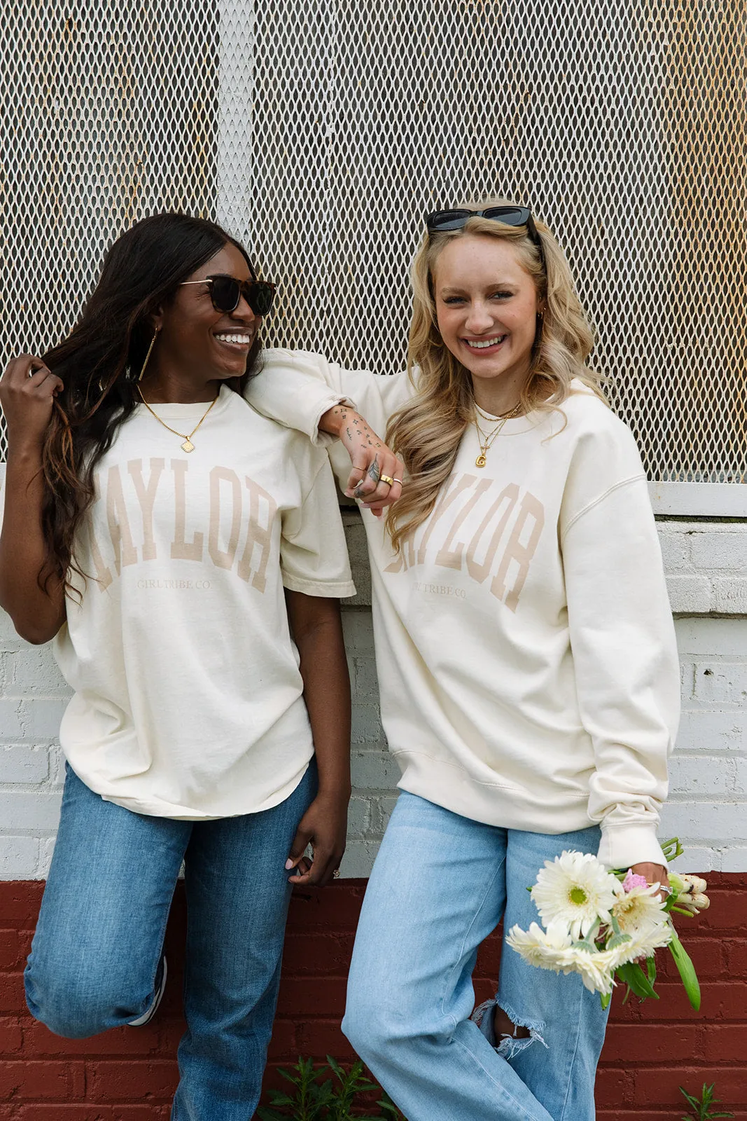 Taylor Block Sweatshirt in Ivory